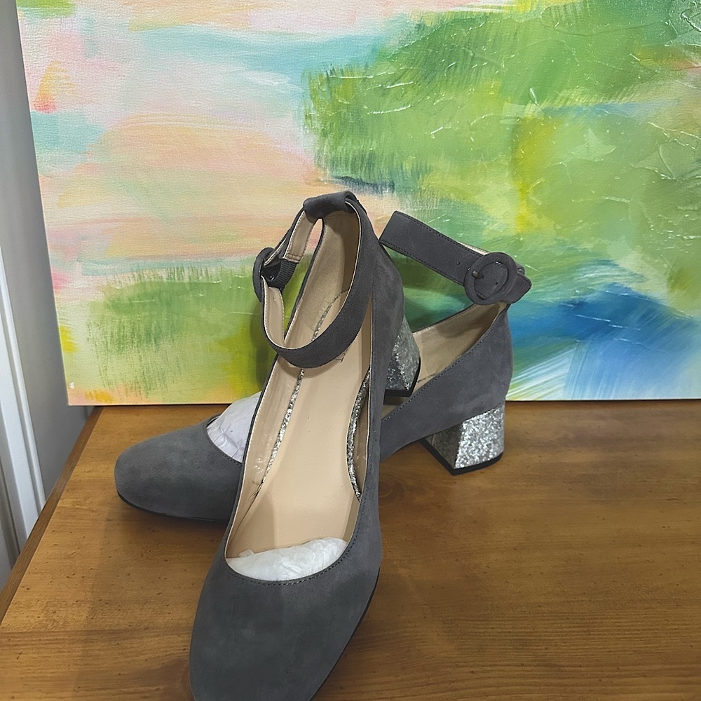 Women’s Nine West Shoe size 12M